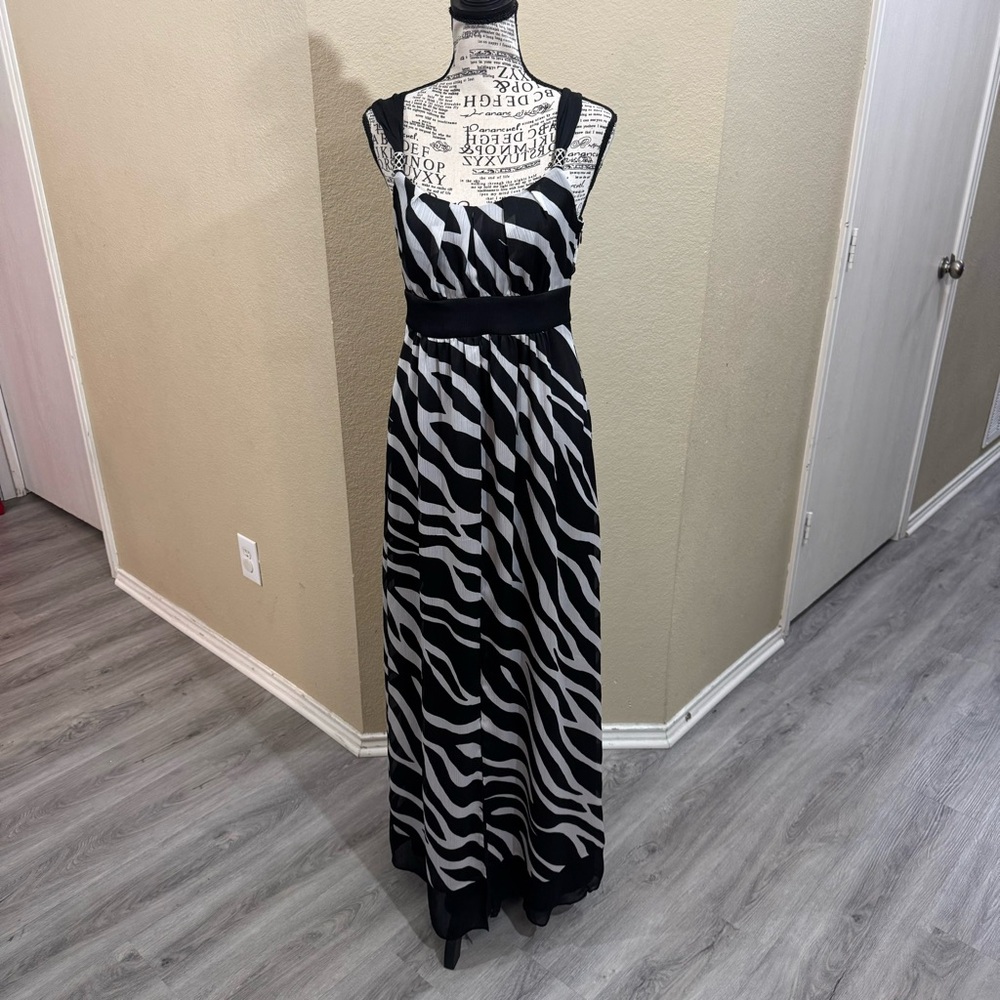 WHBM black white stripe dress size 2
